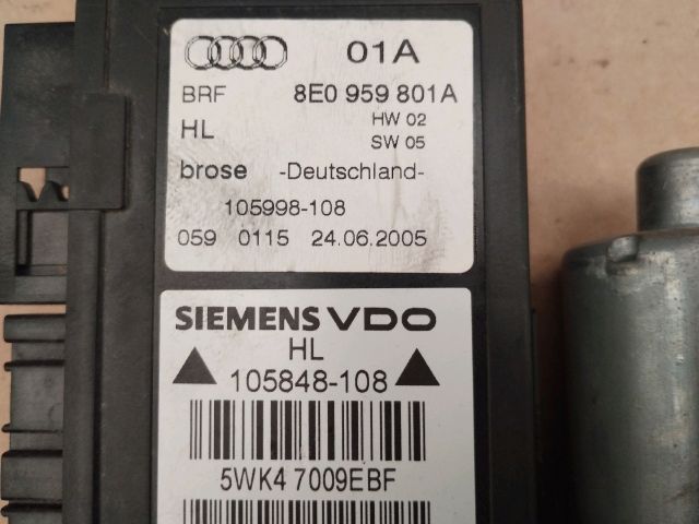 bontott AUDI A4 B7 Bal hátsó Ablakemelő Motor