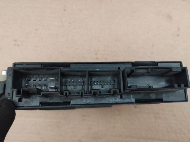 bontott AUDI A4 B7 Bal hátsó Ablakemelő Motor