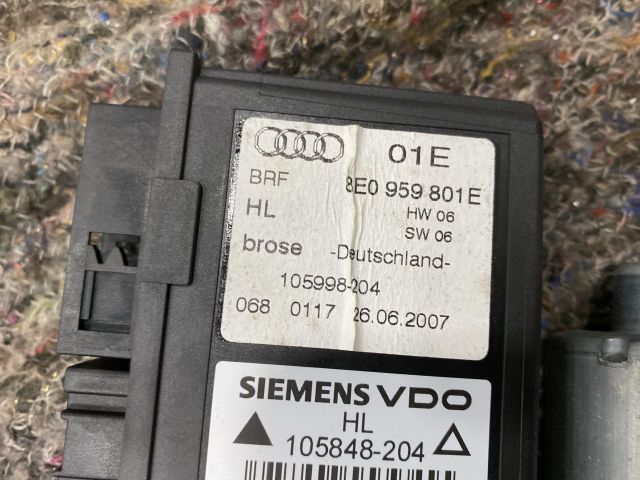 bontott AUDI A4 B7 Bal hátsó Ablakemelő Motor