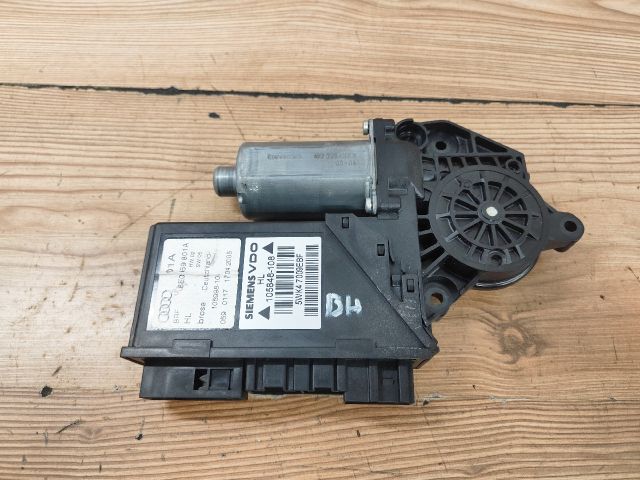 bontott AUDI A4 B7 Bal hátsó Ablakemelő Motor