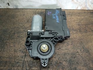 bontott AUDI A4 B7 Bal hátsó Ablakemelő Motor