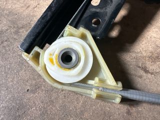 bontott AUDI A4 B7 Bal hátsó Ablakemelő Szerkezet (Elektromos)