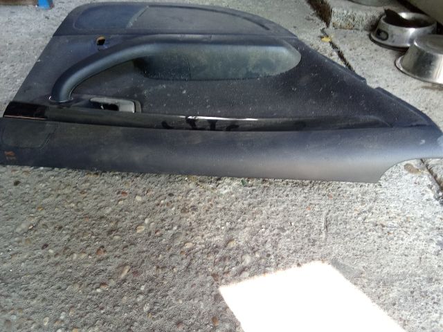 bontott AUDI A4 B7 Bal hátsó Ajtó Kárpit