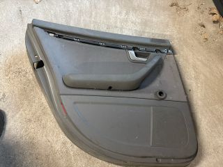 bontott AUDI A4 B7 Bal hátsó Ajtó Kárpit