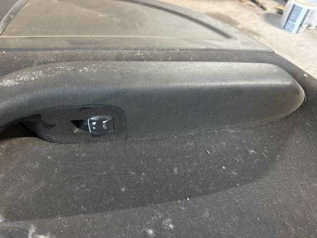 bontott AUDI A4 B7 Bal hátsó Ajtó Kárpit