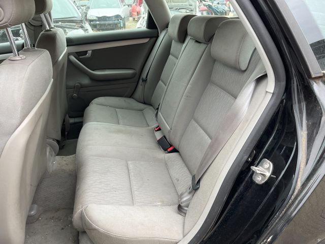 bontott AUDI A4 B7 Bal hátsó Ajtó Kárpit