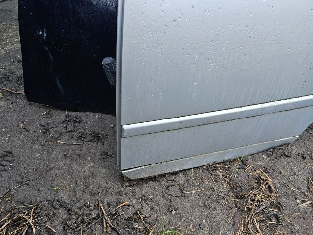 bontott AUDI A4 B7 Bal hátsó Ajtó (Részeivel)