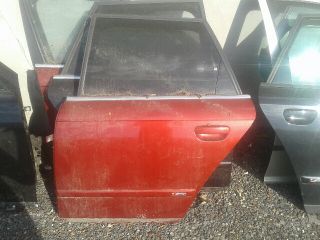 bontott AUDI A4 B7 Bal hátsó Ajtó (Részeivel)