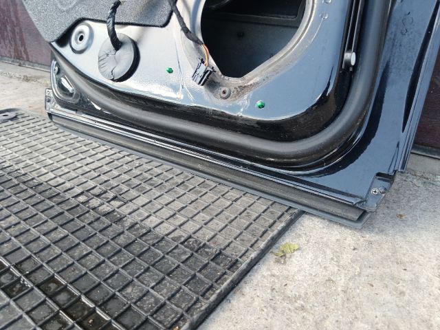 bontott AUDI A4 B7 Bal hátsó Ajtó (Részeivel)