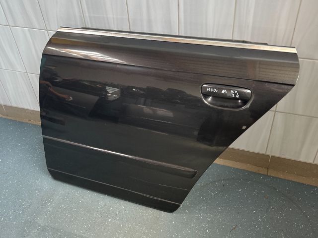 bontott AUDI A4 B7 Bal hátsó Ajtó (Üres lemez)