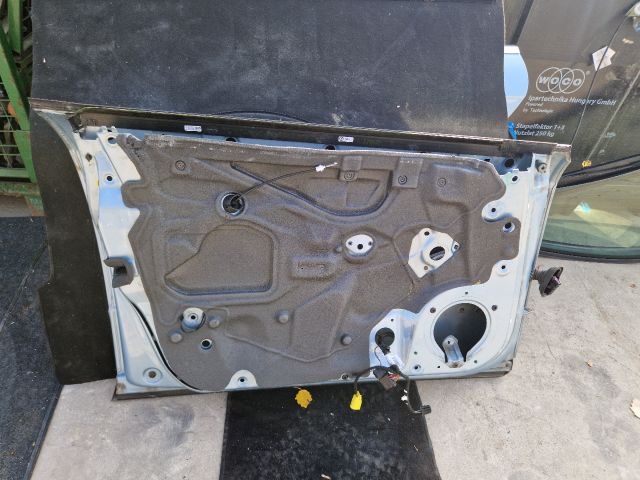 bontott AUDI A4 B7 Bal hátsó Ajtó (Üres lemez)