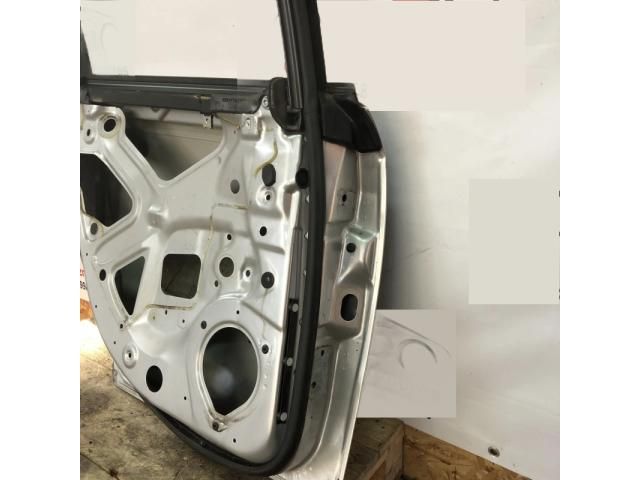 bontott AUDI A4 B7 Bal hátsó Ajtó (Üres lemez)