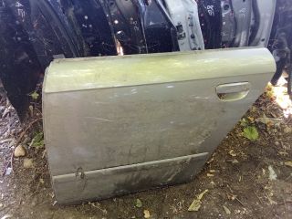 bontott AUDI A4 B7 Bal hátsó Ajtó (Üres lemez)