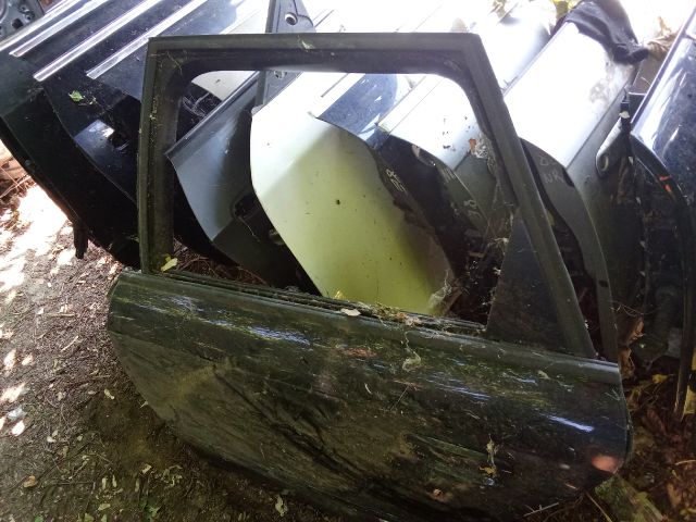 bontott AUDI A4 B7 Bal hátsó Ajtó (Üres lemez)