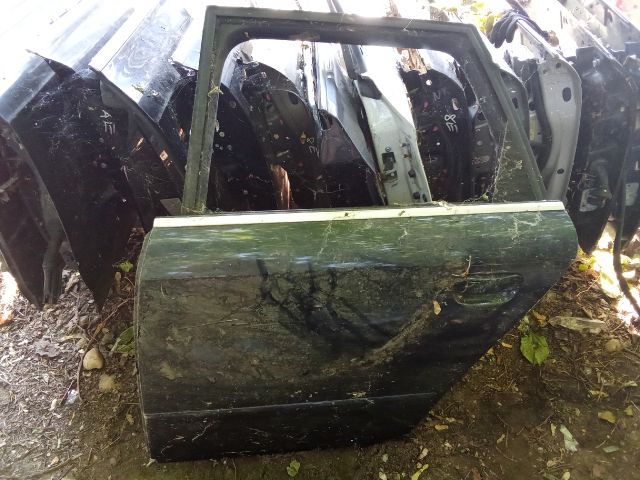 bontott AUDI A4 B7 Bal hátsó Ajtó (Üres lemez)