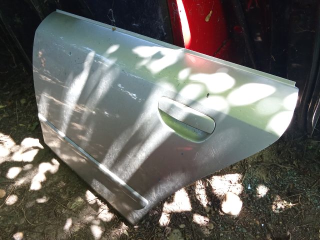 bontott AUDI A4 B7 Bal hátsó Ajtó (Üres lemez)