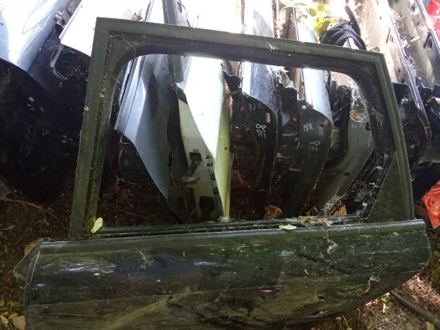 bontott AUDI A4 B7 Bal hátsó Ajtó (Üres lemez)