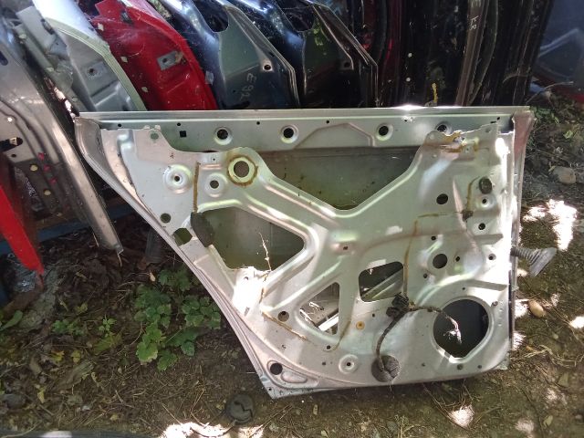 bontott AUDI A4 B7 Bal hátsó Ajtó (Üres lemez)