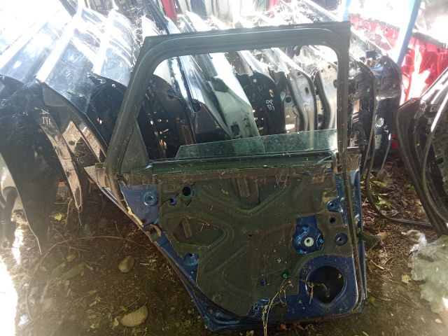 bontott AUDI A4 B7 Bal hátsó Ajtó (Üres lemez)