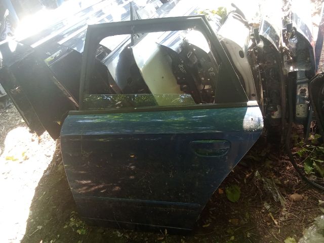 bontott AUDI A4 B7 Bal hátsó Ajtó (Üres lemez)