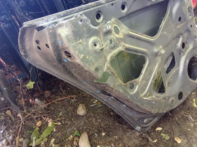 bontott AUDI A4 B7 Bal hátsó Ajtó (Üres lemez)