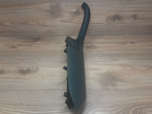 bontott AUDI A4 B7 Bal hátsó Ajtóbehúzó