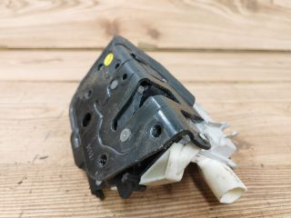 bontott AUDI A4 B7 Bal hátsó Ajtózár