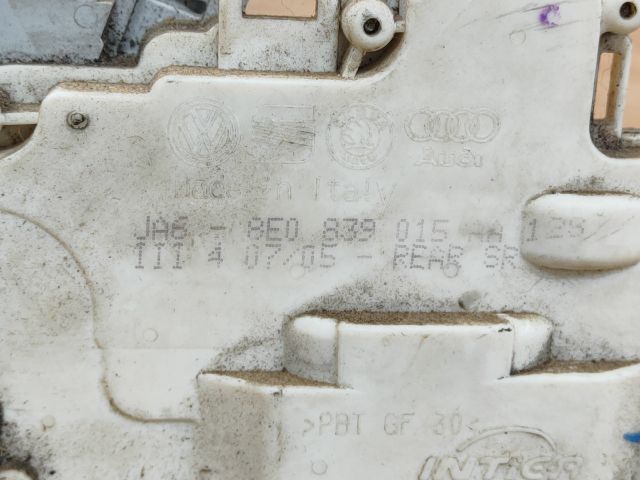 bontott AUDI A4 B7 Bal hátsó Ajtózár