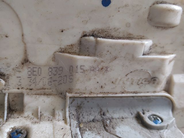 bontott AUDI A4 B7 Bal hátsó Ajtózár