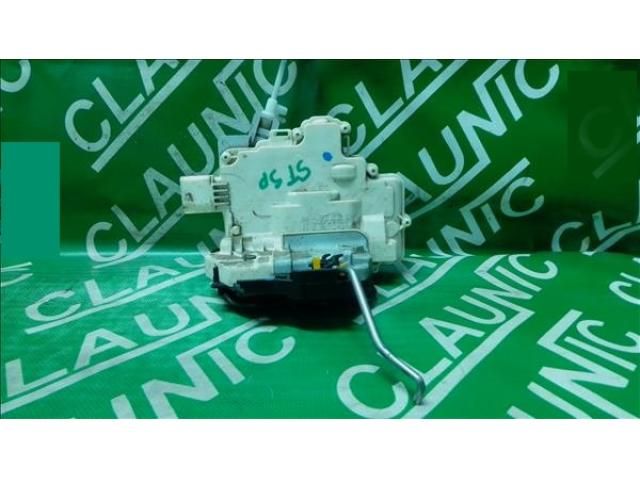 bontott AUDI A4 B7 Bal hátsó Ajtózár