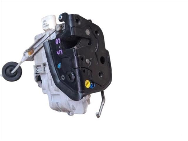 bontott AUDI A4 B7 Bal hátsó Ajtózár