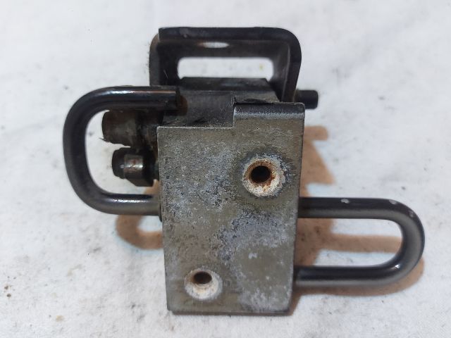 bontott AUDI A4 B7 Bal hátsó Alsó Zsanér