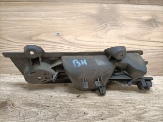 bontott AUDI A4 B7 Bal hátsó Belső Kilincs