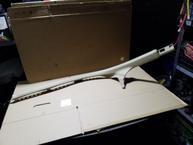 bontott AUDI A4 B7 Bal hátsó Belső Küszöb Burkolat