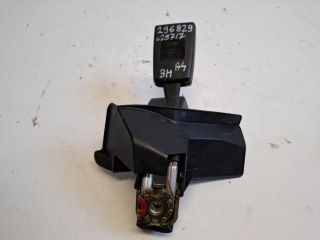 bontott AUDI A4 B7 Bal hátsó Biztonsági Öv Csat