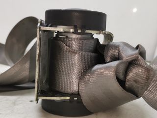 bontott AUDI A4 B7 Bal hátsó Biztonsági Öv