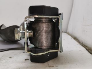 bontott AUDI A4 B7 Bal hátsó Biztonsági Öv