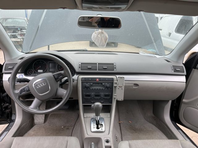 bontott AUDI A4 B7 Bal hátsó Biztonsági Öv