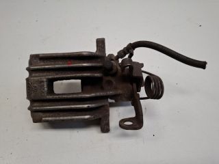 bontott AUDI A4 B7 Bal hátsó Féknyereg Munkahengerrel