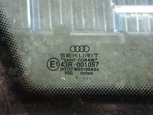 bontott AUDI A4 B7 Bal hátsó Fixüveg (Ajtóban)