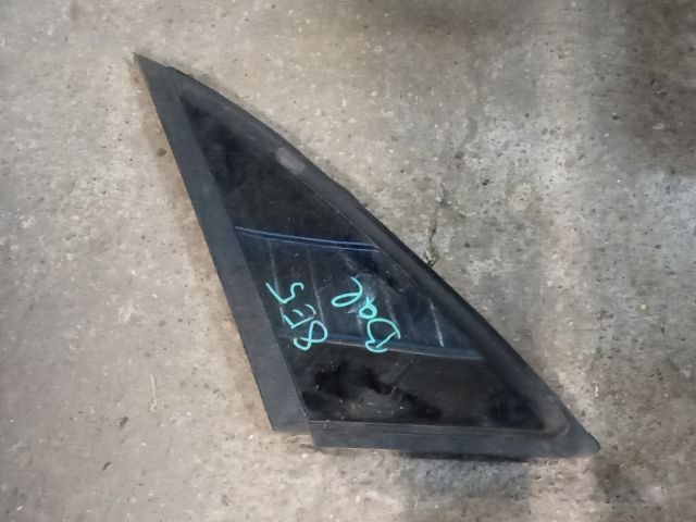 bontott AUDI A4 B7 Bal hátsó Fixüveg (Ajtóban)