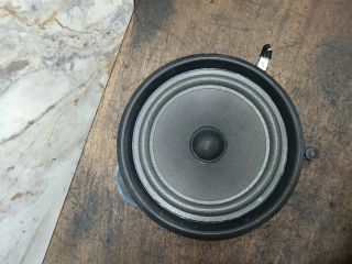 bontott AUDI A4 B7 Bal hátsó Hangszóró