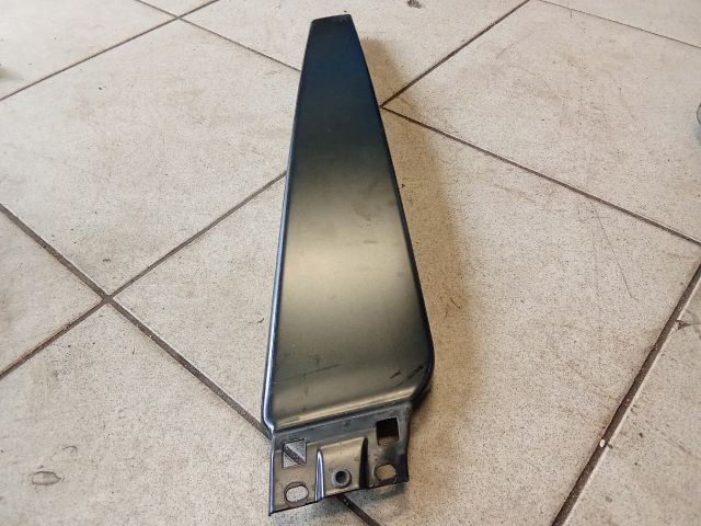 bontott AUDI A4 B7 Bal hátsó Hátsó Ajtókeret Burkolat