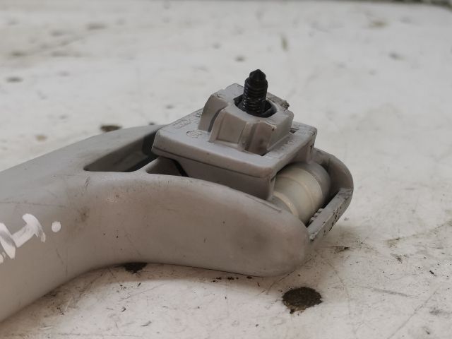 bontott AUDI A4 B7 Bal hátsó Kapaszkodó (Felső)