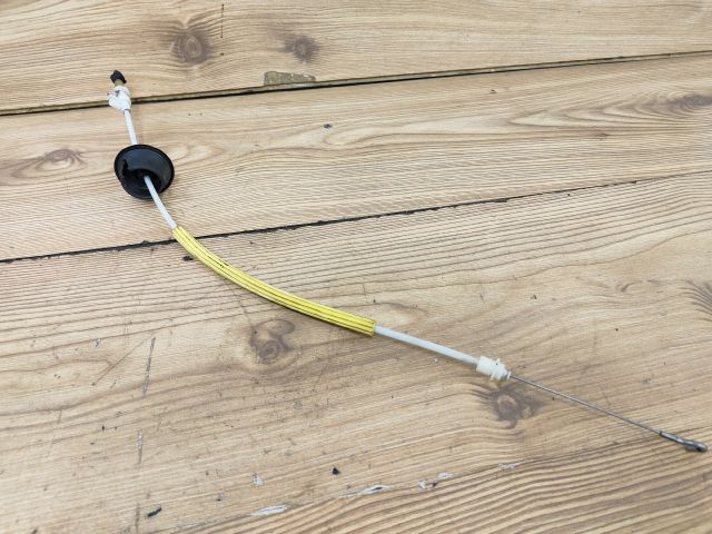 bontott AUDI A4 B7 Bal hátsó Kilincs Bowden