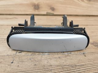 bontott AUDI A4 B7 Bal hátsó Külső Kilincs