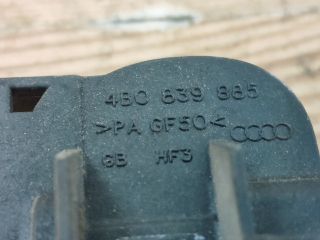 bontott AUDI A4 B7 Bal hátsó Külső Kilincs