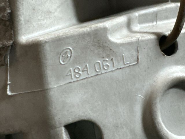 bontott AUDI A4 B7 Bal Hátsó Lámpa