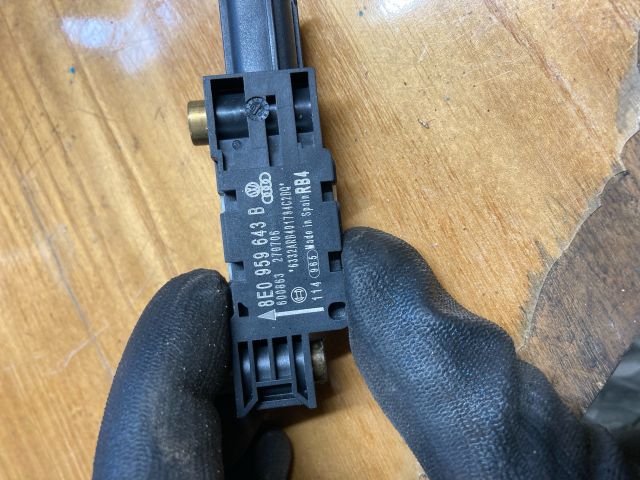 bontott AUDI A4 B7 Bal hátsó Oldal Ütközés Érzékelő