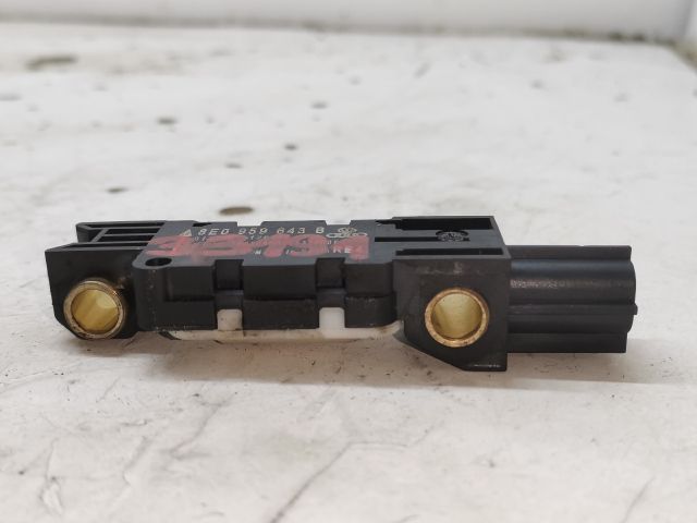 bontott AUDI A4 B7 Bal hátsó Oldal Ütközés Érzékelő